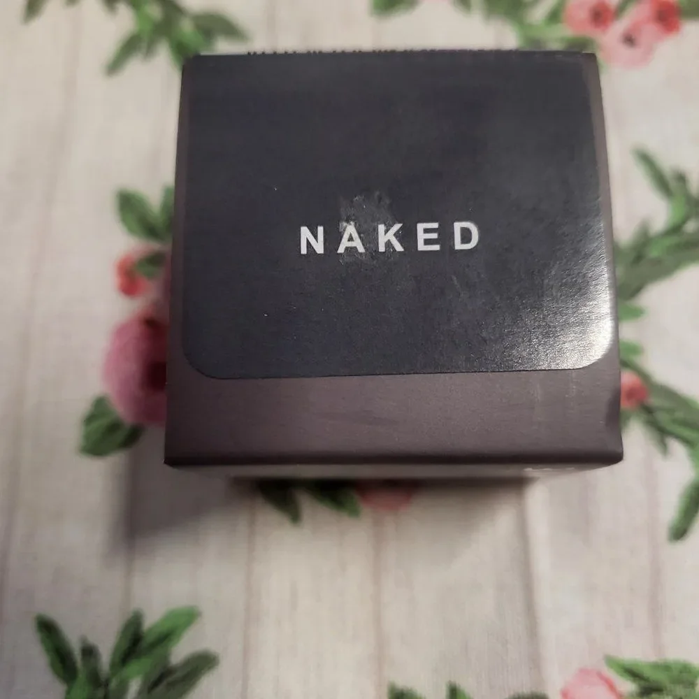 Lique Cheek and Eye lid Powder Naked